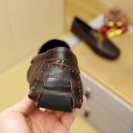 Picture of Louis Vuitton Shoes _SKULVsz38-45mnf081612219